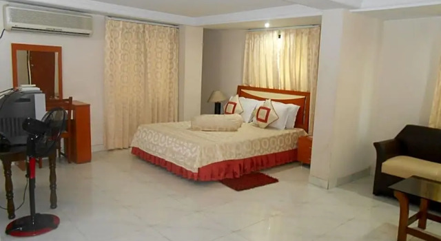 Номер Executive Hotel Housez43