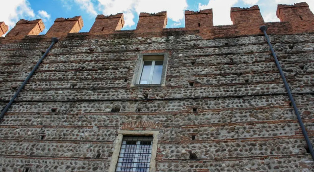 Студия in Verona With 4 Bedrooms and 4 Bathrooms