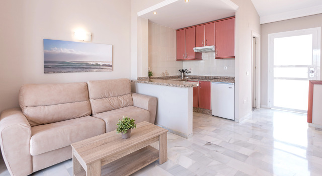 Marbella Resort 9, Забронировать Курортный отель Марбелья Коста-дель-Соль, рядом с Пристань для яхт Кабопино