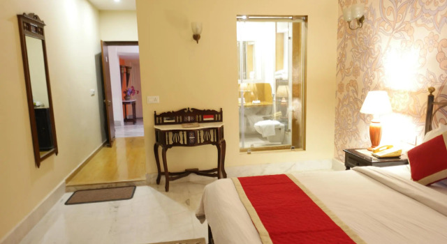 Трёхместный номер Deluxe Suryaa Villa - A Boutique Heritage Hotel
