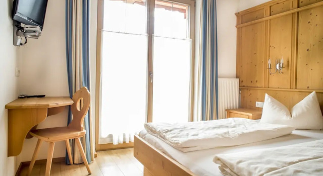 Апартаменты Comfort с балконом Das GÄSTEHAUS SCHNEIDER am Dorfplatz
