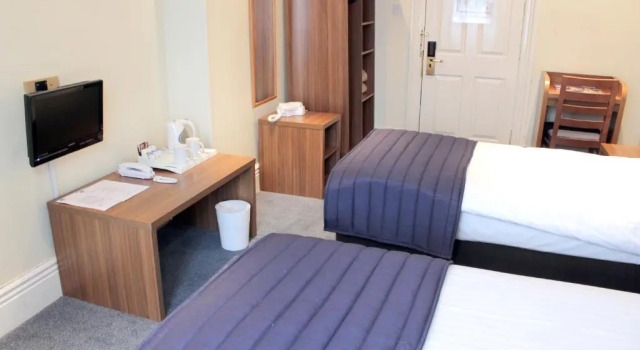 Трёхместный номер Standard Discovery Inn - Leeds