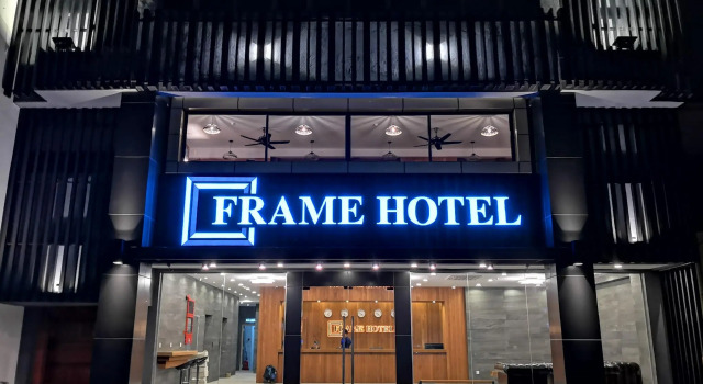 Frame Hotel