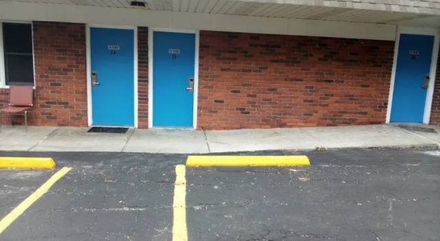Baw Beese Inn, Buchen Sie Pension Hillsdale Michigan