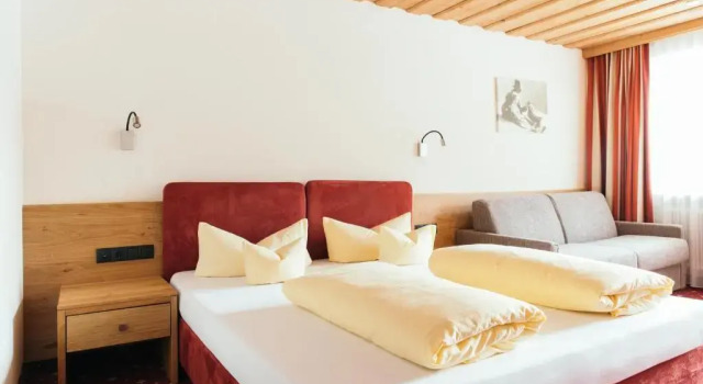 Двухместный номер Standard с балконом Hotel Weisseespitze