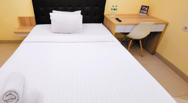 Regentown Near ICE BSD, Prenota Hotel Legok West Java