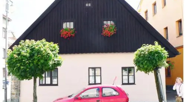 Chaloupka na Skále