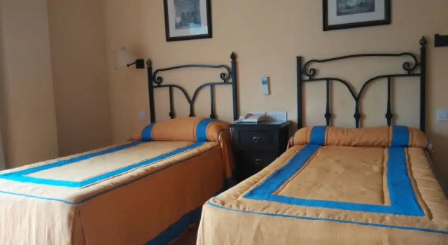 Одноместный номер Standard с балконом Hotel Calderon