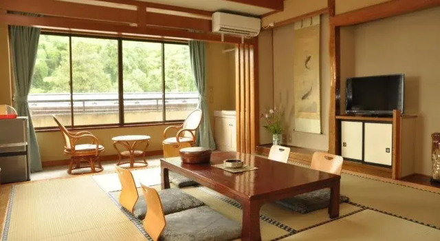 Senso Yutagawa, Book Hotel Tsuruoka 