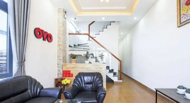 Oyo 671 Ez'S House Hotel, Забронировать Отель Далат Ламдонг, рядом с Linh Son Pagoda