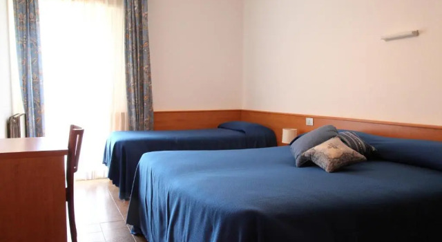 Трёхместный номер Standard с видом на горы Hôtel Bellavista