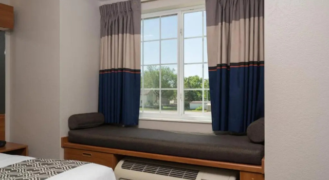 Люкс Microtel Inn & Suites by Wyndham Springfield