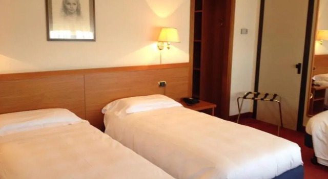 Трёхместный номер Standard Hotel Palace