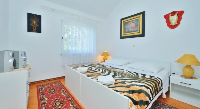 Beautiful Home in Seline With Sauna, Wifi and 7 Bedrooms