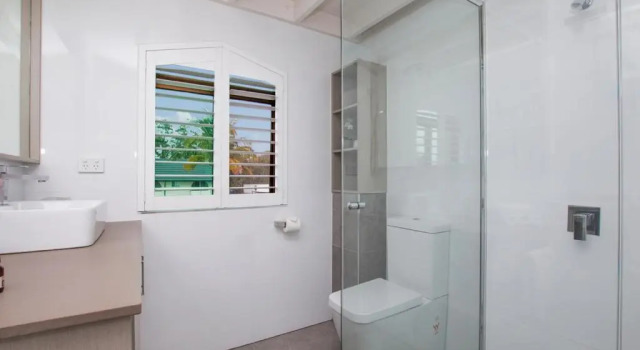Апартаменты с 3 комнатами с видом на океан Byron Bay Beachfront Apartments