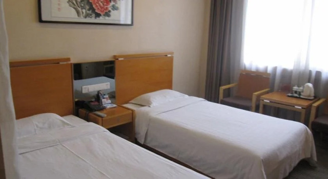 Qindao Business Hotel Xian, Забронировать Отель Бэйлинь Сиань, рядом с Мусульманская улица