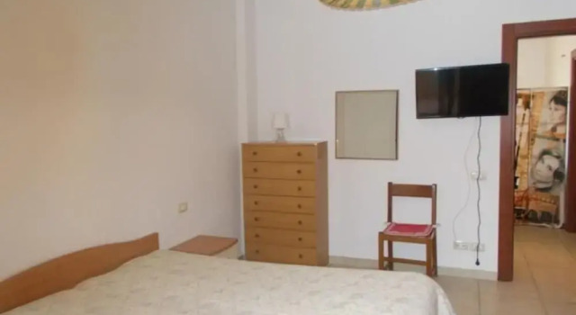 Cozy Retreat Near Baia Verde Beaches, Book Apartment Hotels in Baia Verde with Parking, Parking