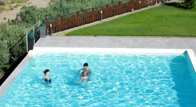 Mauro Home Bed and Relax, Book Bed and Breakfast Hotels in Sicily with a Pool, Swimming Pool