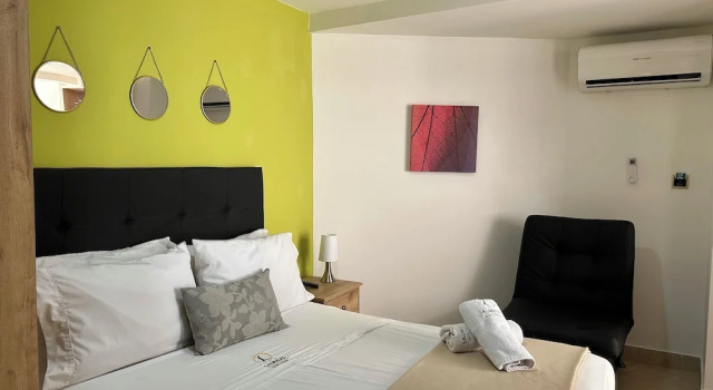 Студия Цокольный этаж Laureles Guest House LGH Hotel