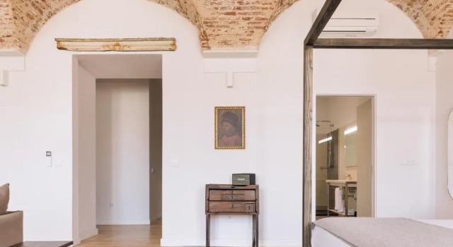 Люкс с красивым видом из окна The Visionaire Apartments
