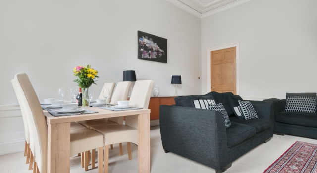 Gloucester Place Georgian Apartment, Забронировать Апартаменты/квартира Апартаменты Эдинбурга, рядом с St George's West Church, Апартаменты/квартира