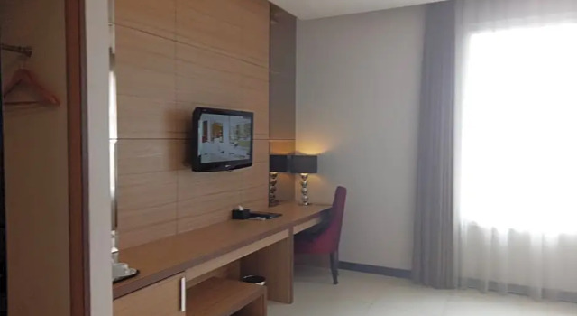 Standard Doppel Zimmer mit Balkon Hotel Royal Bogor