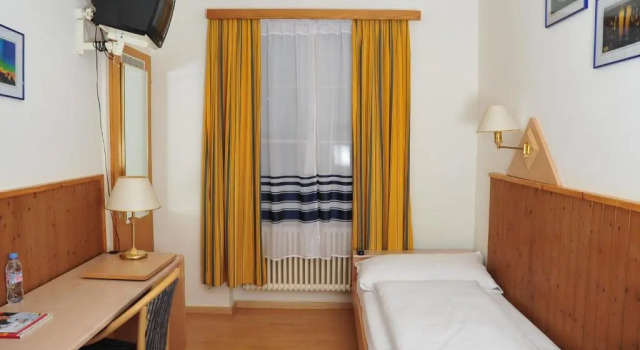 Номер Standard Hotel Rheinfall