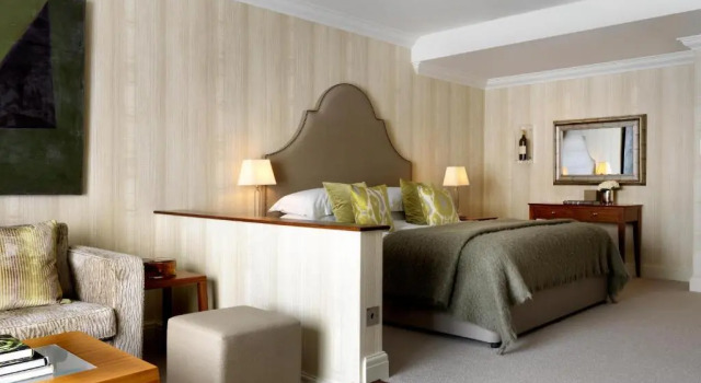 Люкс Premier The Vineyard Hotel