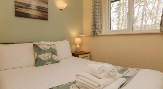 Chalet Log Cabin L6, Varaa Mökki Mökit kohteessa Merseyside, Mökki