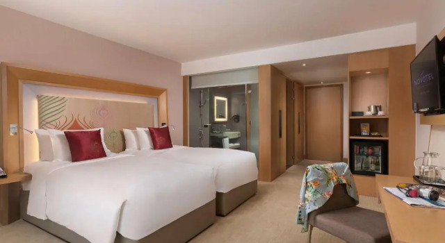 Двухместный номер Deluxe Novotel Yangon Max