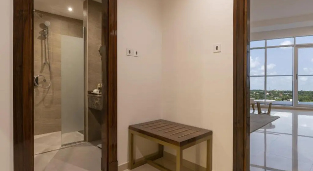Suite met balkon Pyramid Continental Hotel