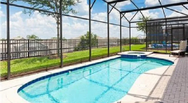 Disney Area Platinum Home with Spa, Забронировать Курортный отель Отели Пайнсиана с бассейном, Бассейн