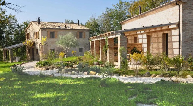 Borgo Farneto, Rezervovat Hotel  
