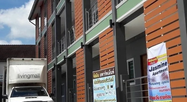 Jasmine Apartment, Varaa Huoneisto Hotellit North-Eastern Thailand pysäköinnillä, Pysäköinti
