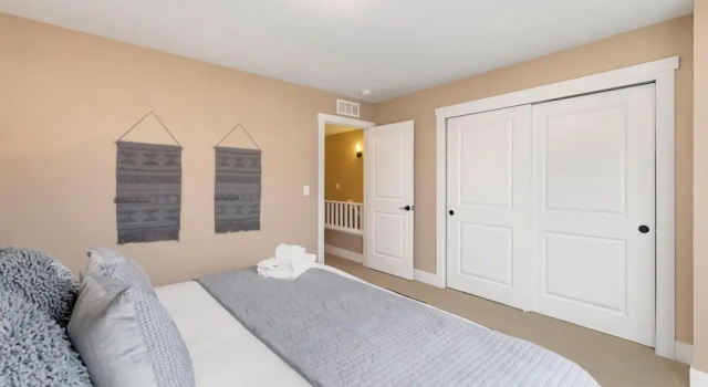 Amazing Urban Townhome Near Breweries & River!