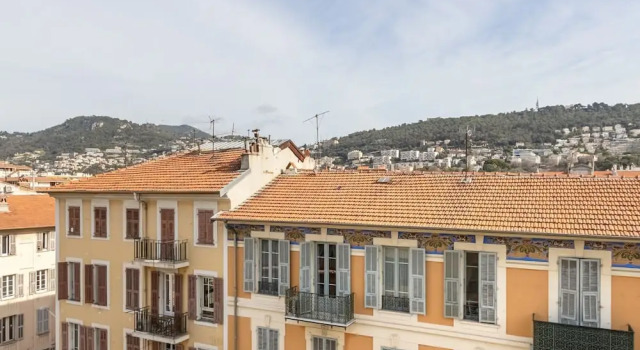 Elegant Holiday Home in Nice with Balcony