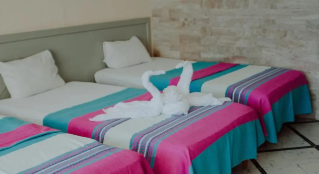 Трёхместный номер Standard Hotel Ambassador Mérida