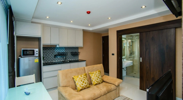 Люкс с 2 комнатами с балконом Serenity Condo Wongamat by Patsamon