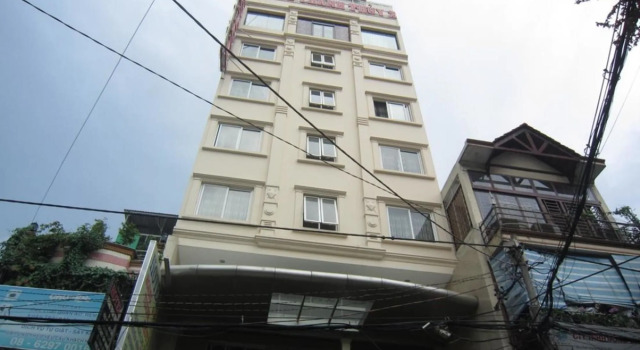 Pink Suite Saigon Airport Hotel, Забронировать Отель Недорогие отели Танбинь, недорого