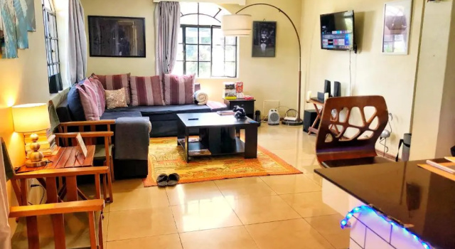 Modern Luxe Apartment with King Bed in Karen, Rezerwuj Apartament Karen Nairobi