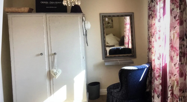 Lazy Nest - Sleeps 4, Parking, Garden & Hammocks