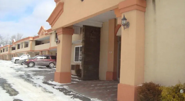 Super 8 by Wyndham Monticello NY, Prenota Hotel Monticello Sullivan County