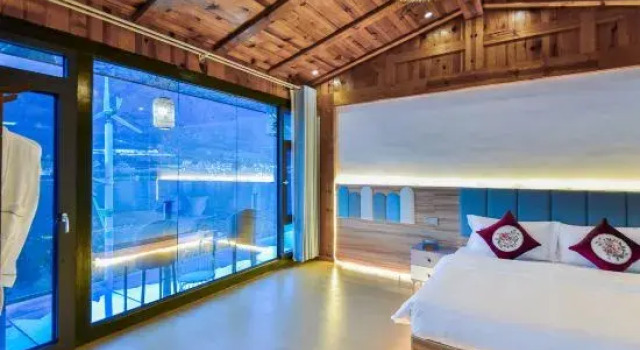 Люкс Deluxe There is a worry-free inn by the sea (Erhai store)