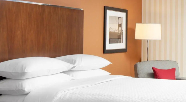 Номер Standard Four Points by Sheraton Pleasanton