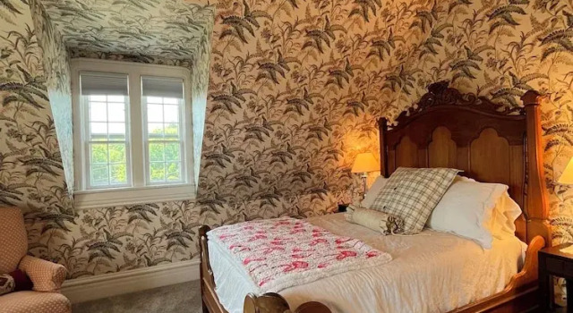 Люкс с 2 комнатами с видом на озеро Queens View Bed and Breakfast