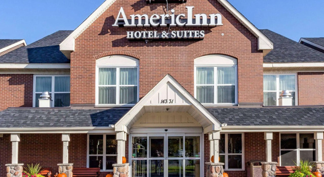 Days Inn & Suites Burnsville, Varaa Hotelli Hotellit Minnesota pysäköinnillä, Pysäköinti