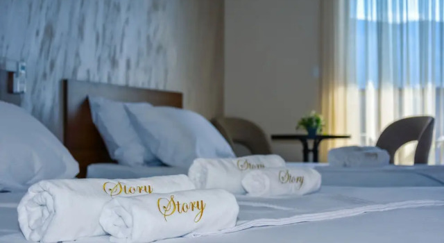 Трёхместный номер Comfort с балконом и с видом на реку Hotel Story