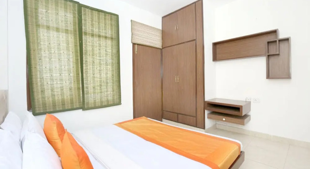OYO 10976 Home Cheerful 2BHK Scenic Barog, Забронировать Апартаменты/квартира Отели Barog с парковкой, Парковка