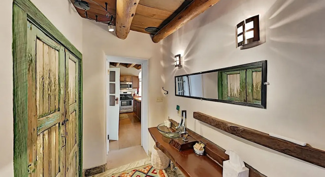 Gorgeous Suite: Full Kitchen, Jetted Tub & 2 Kivas 1 Bedroom Duplex, Varaa Lomakoti Ranchos de Taos New Mexico