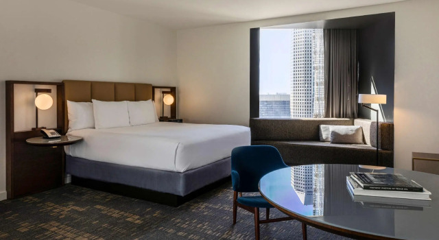 Номер Deluxe Hyatt Regency Houston Downtown